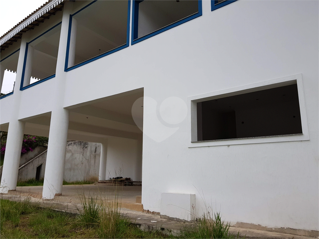 Casa de Condomínio à venda com 4 quartos, 350m² - Foto 28