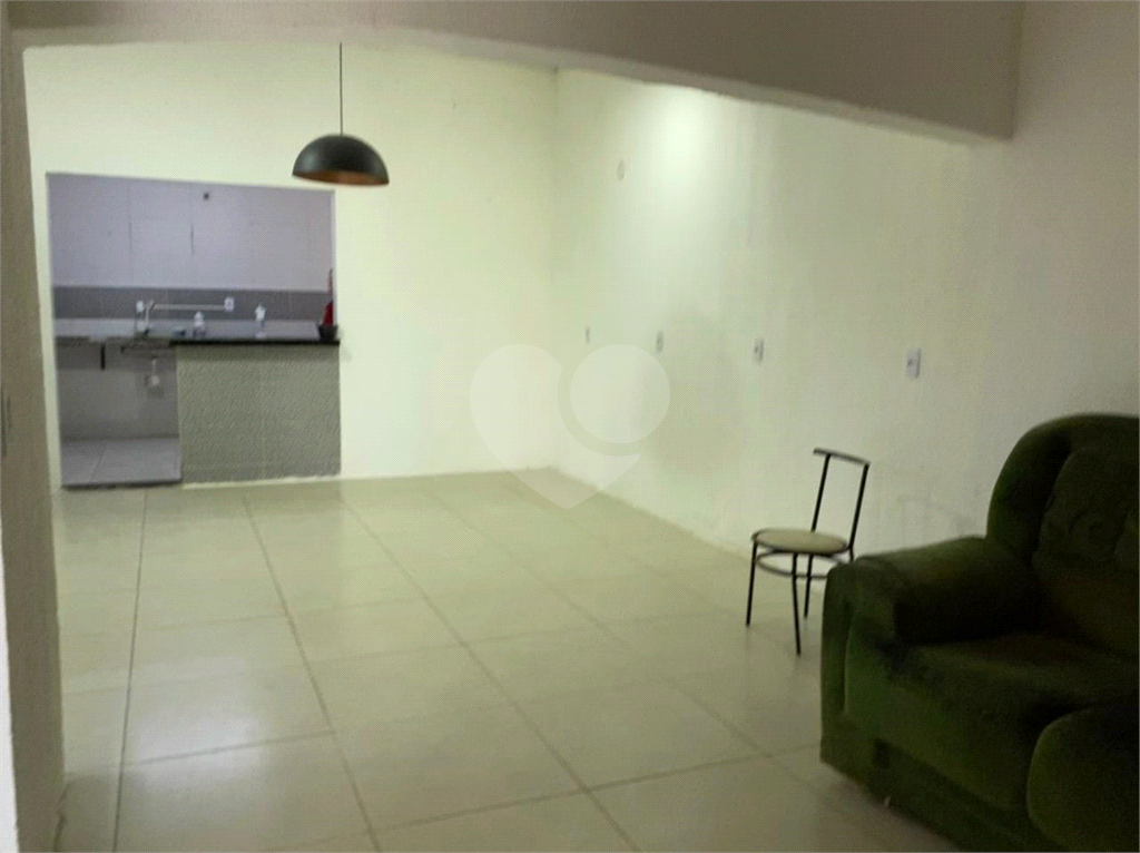 Casa à venda com 3 quartos, 160m² - Foto 4