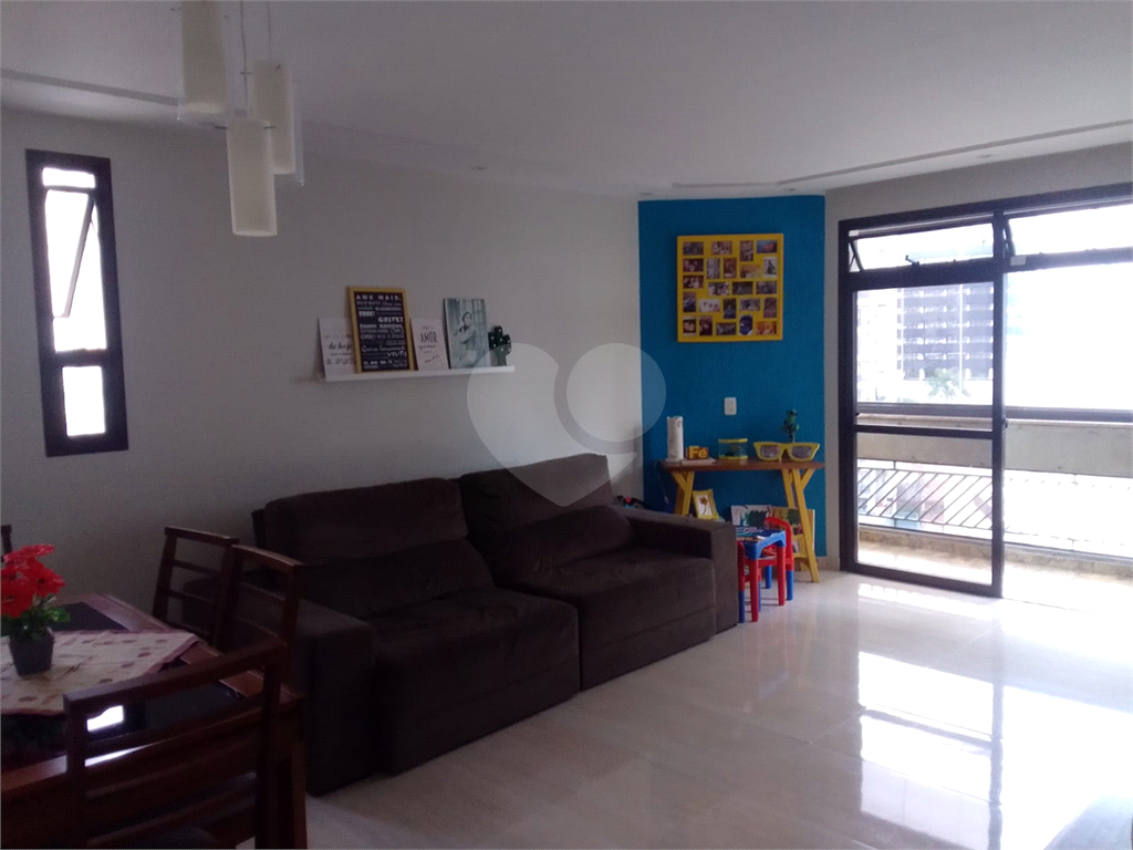 Apartamento em Osasco, entre o Centro e o bairro Bela Vista, 108,81m², 4 quartos, 1 suíte, 2 vagas 