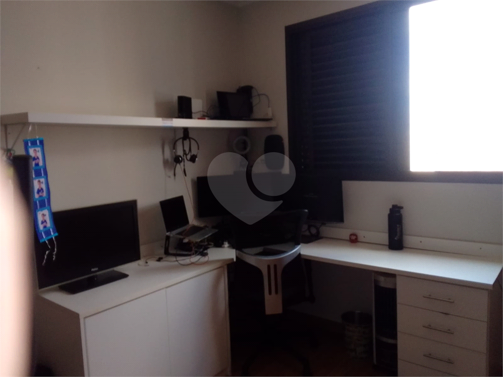 Apartamento em Osasco, entre o Centro e o bairro Bela Vista, 108,81m², 4 quartos, 1 suíte, 2 vagas 