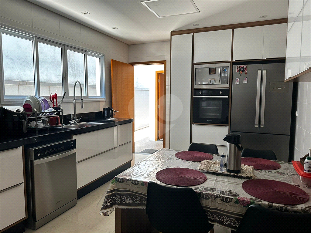 Sobrado a Venda 3 suites