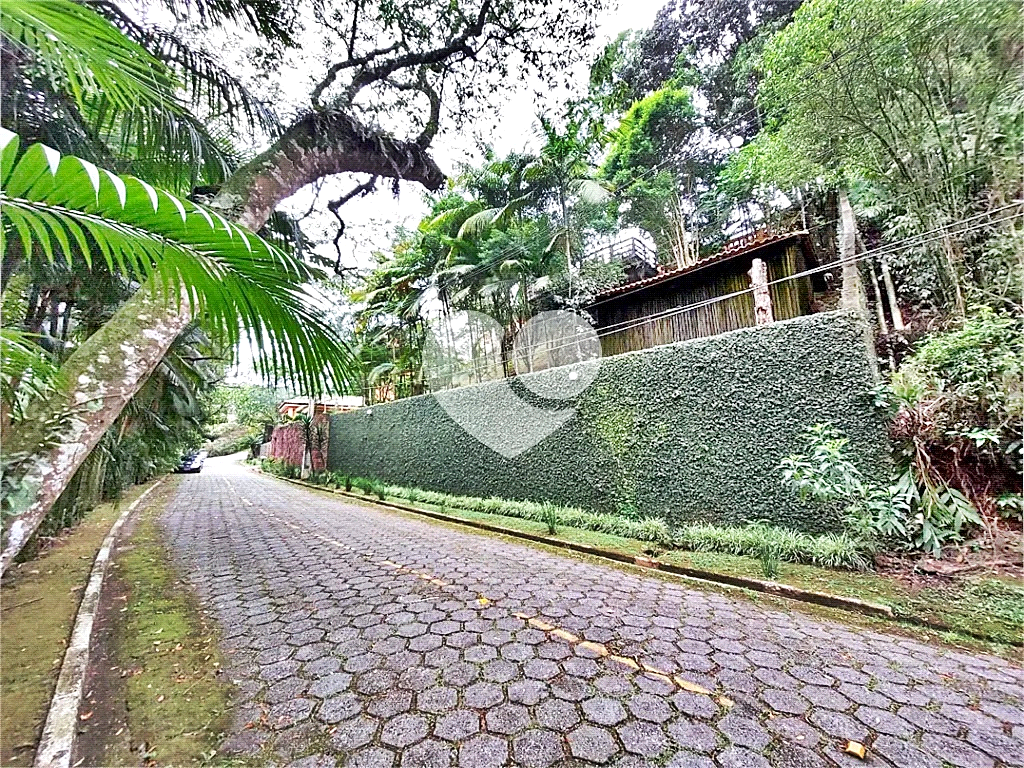 Casa de Condomínio à venda com 4 quartos, 600m² - Foto 20