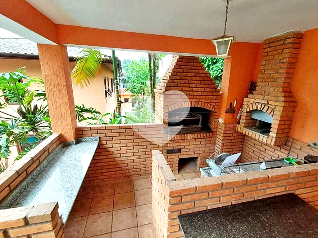 Casa de Condomínio à venda com 4 quartos, 600m² - Foto 32