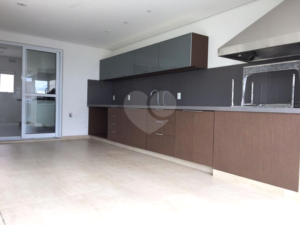 Paraíso - Apartamento com Varanda Gourmet e Lazer de Clube 