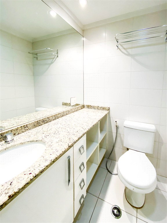 APARTAMENTO 111M², 3 QUARTOS, 2 VAGAS PARA LOCAÇÃO NA VILA OLÍMPIA- SP.