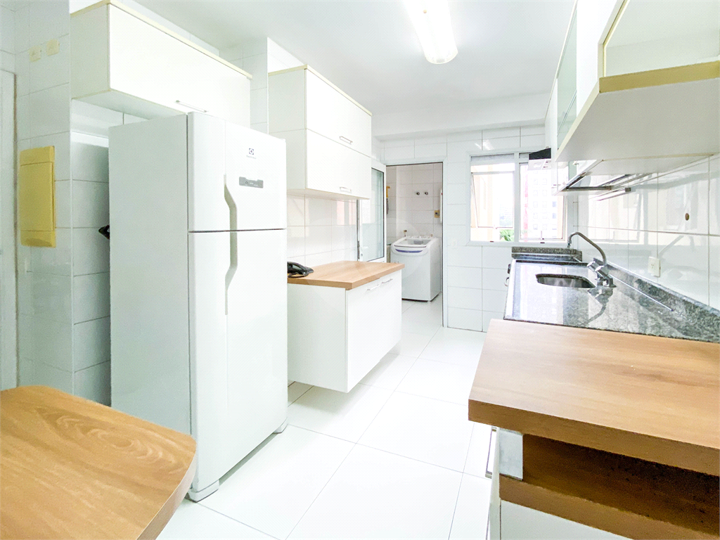 APARTAMENTO 111M², 3 QUARTOS, 2 VAGAS PARA LOCAÇÃO NA VILA OLÍMPIA- SP.