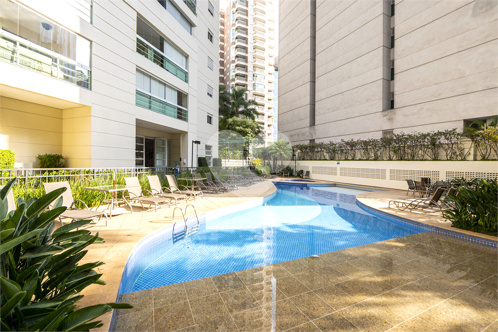 APARTAMENTO 111M², 3 QUARTOS, 2 VAGAS PARA LOCAÇÃO NA VILA OLÍMPIA- SP.