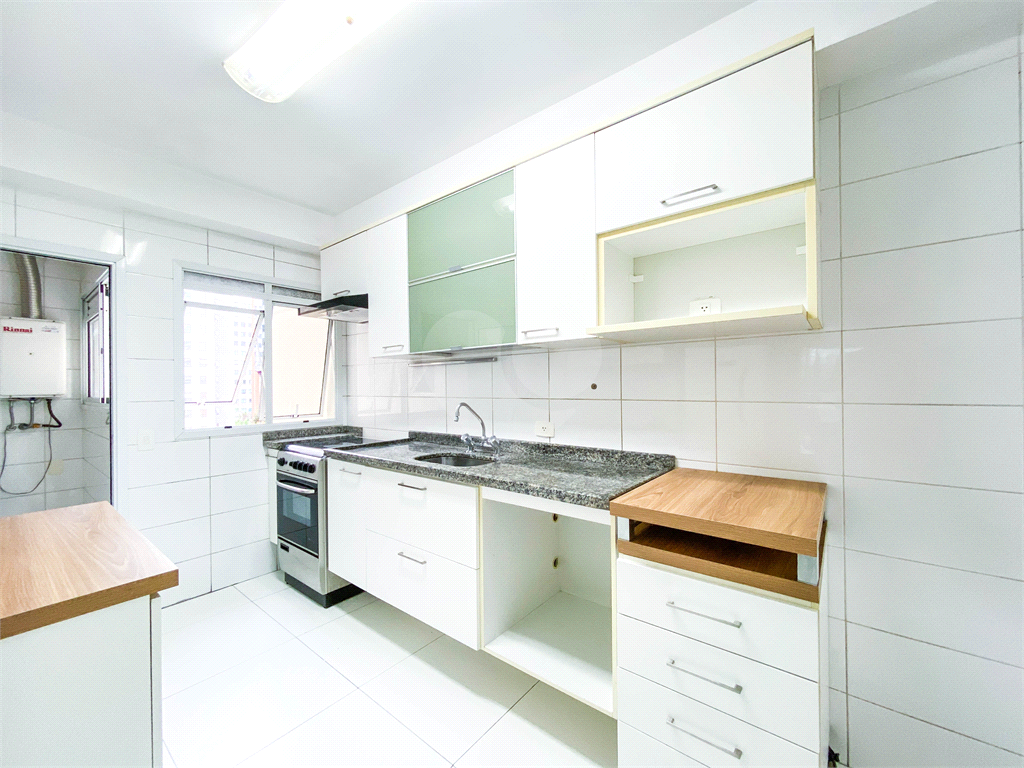 APARTAMENTO 111M², 3 QUARTOS, 2 VAGAS PARA LOCAÇÃO NA VILA OLÍMPIA- SP.