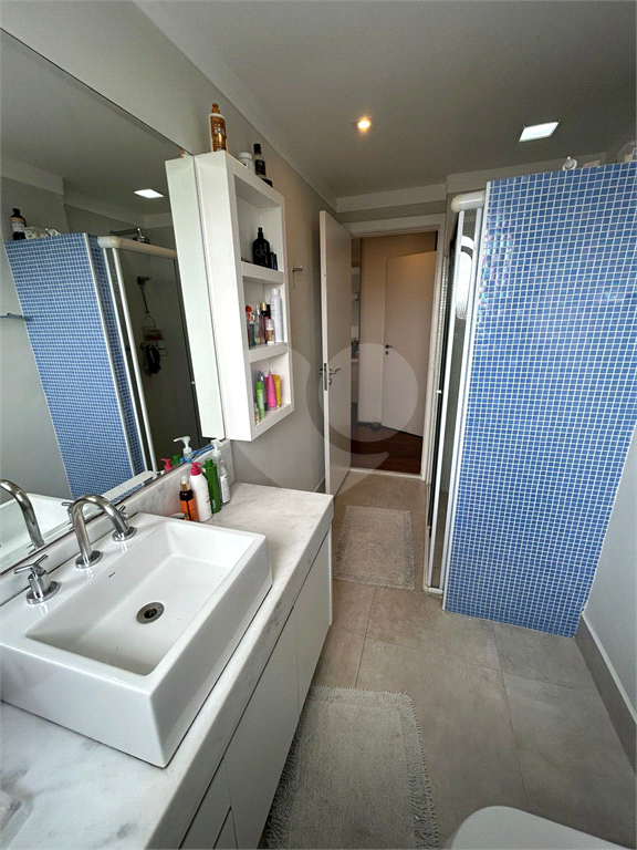 APARTAMENTO em PARQUE NOVO MUNDO