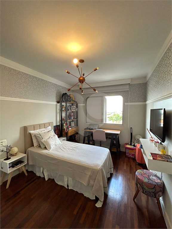 APARTAMENTO em PARQUE NOVO MUNDO