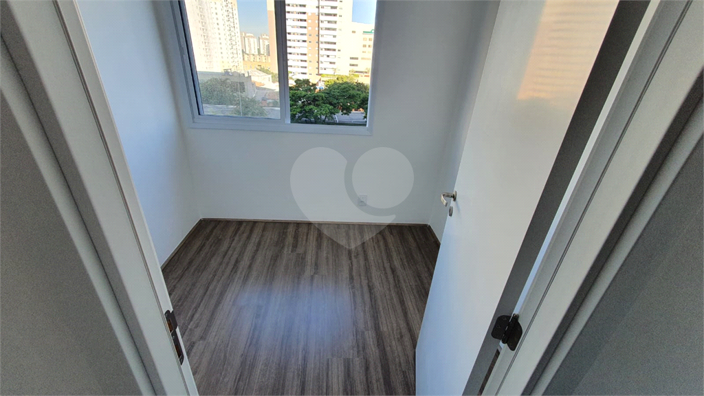 Apartamento à venda com 2 quartos, 38m² - Foto 3