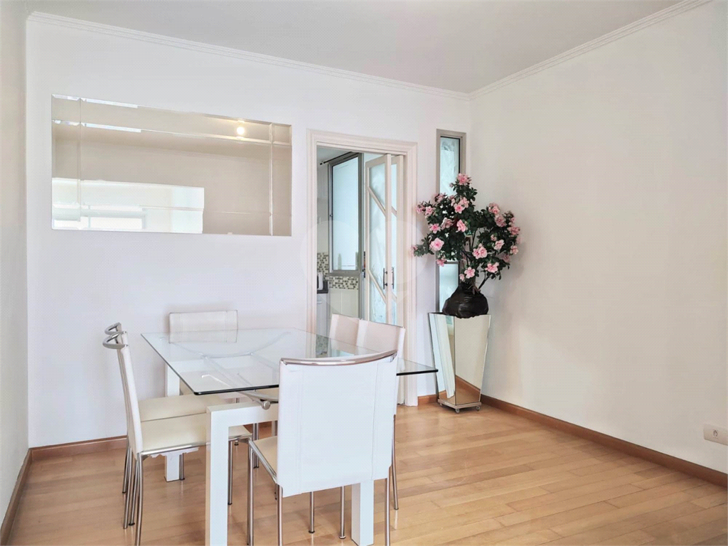 APARTAMENTO em SANTANA
