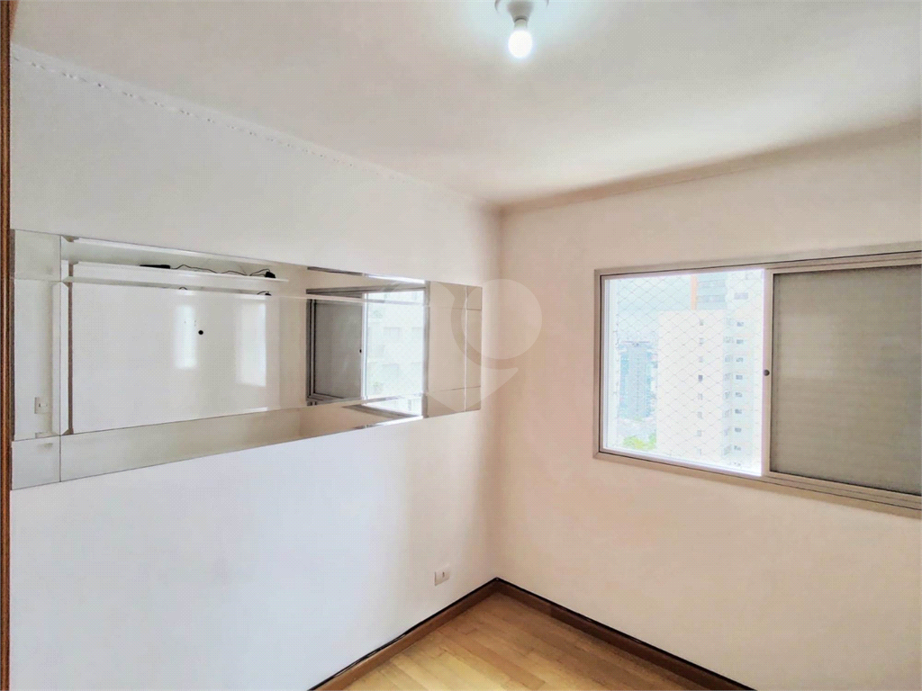 APARTAMENTO em SANTANA