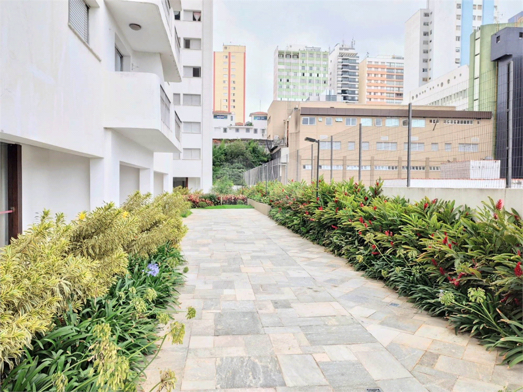 APARTAMENTO em SANTANA