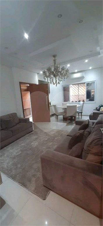 LINDA CASA NO BAIRRO DO LIMÃO COM 3 DORMITÓRIOS 