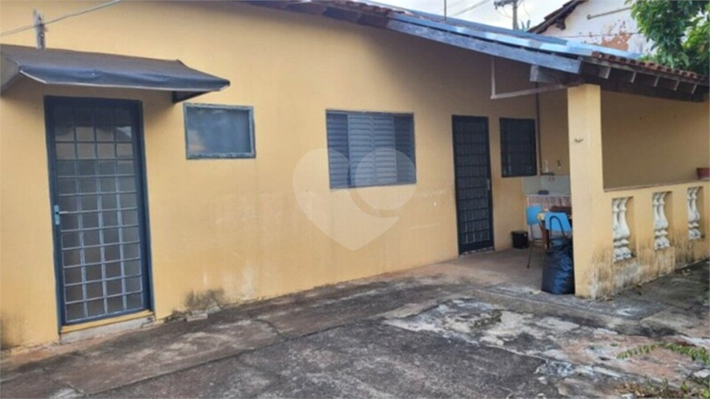 Casa à venda com 4 quartos, 250m² - Foto 15