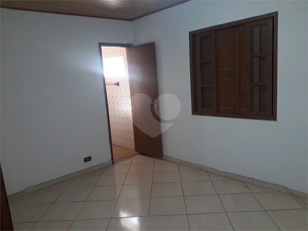 Casa à venda com 4 quartos, 240m² - Foto 9