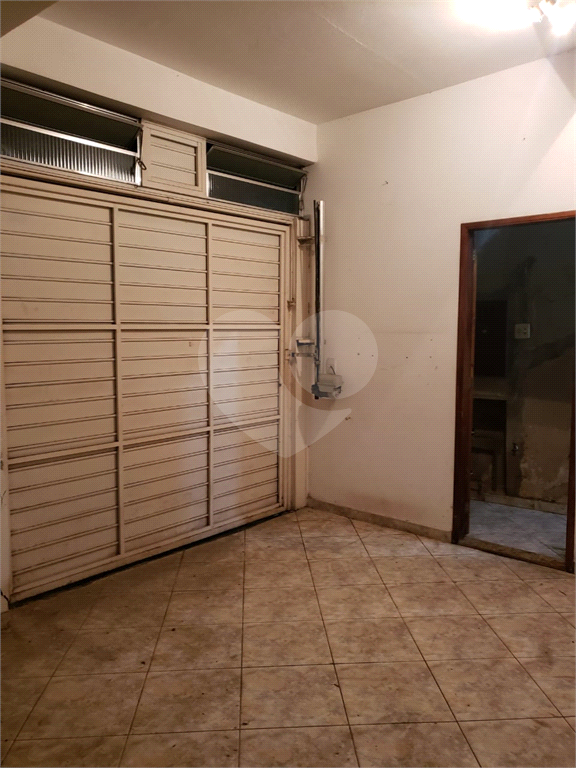 Casa à venda com 4 quartos, 240m² - Foto 46