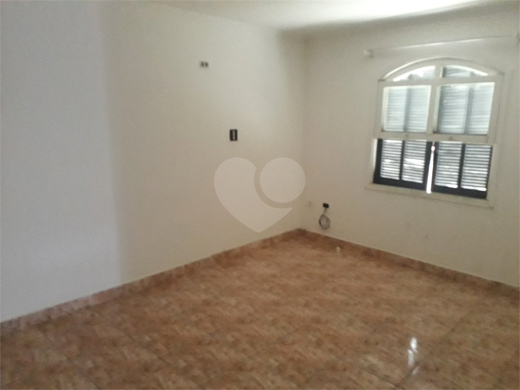 Casa à venda com 4 quartos, 240m² - Foto 40