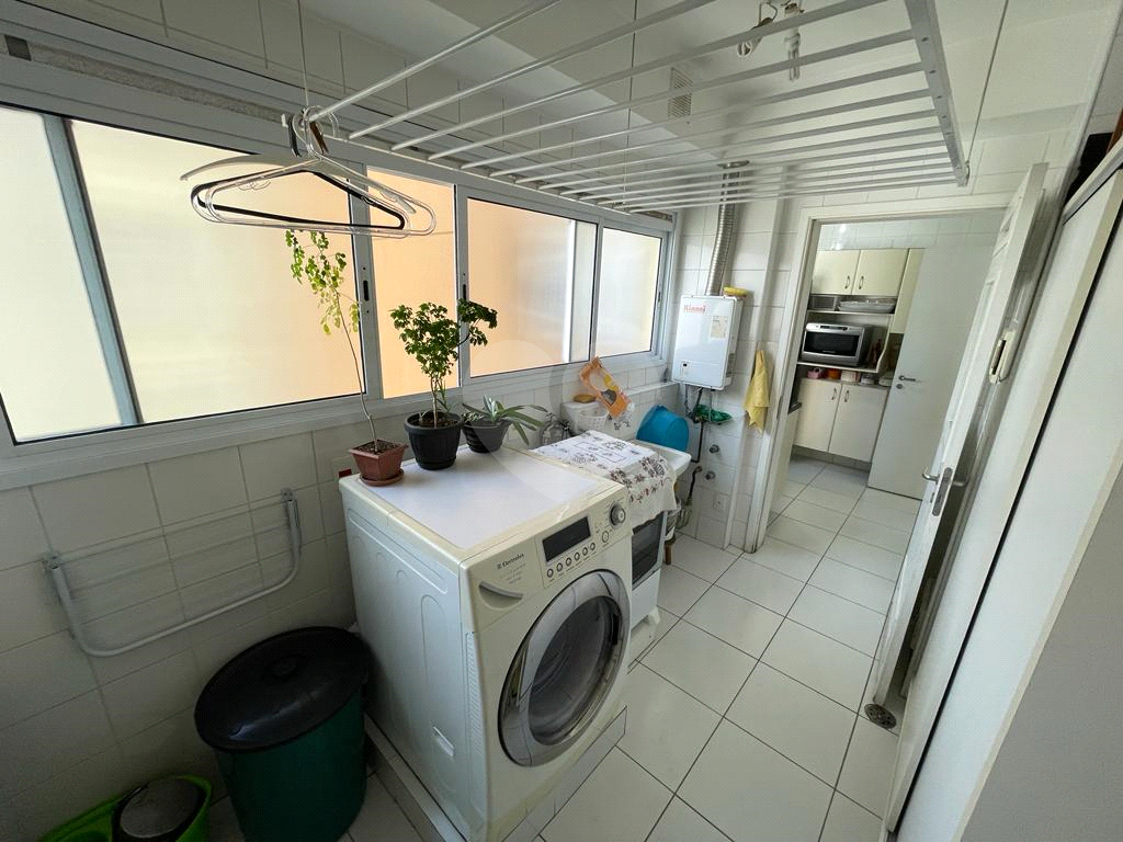 Apto 104 m2 , Mandaqui - Zona Norte - SP -3 dorm  (2 suíte) e 1 lavabo. Armários planejados 2 vagas 