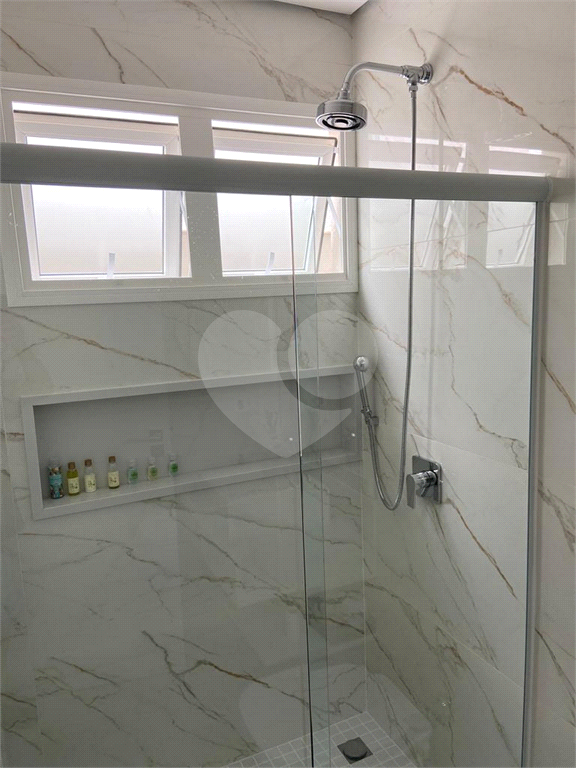 Casa em Condomínio com 4 quartos, 339 m², 4 vagas em Caraguatatuba