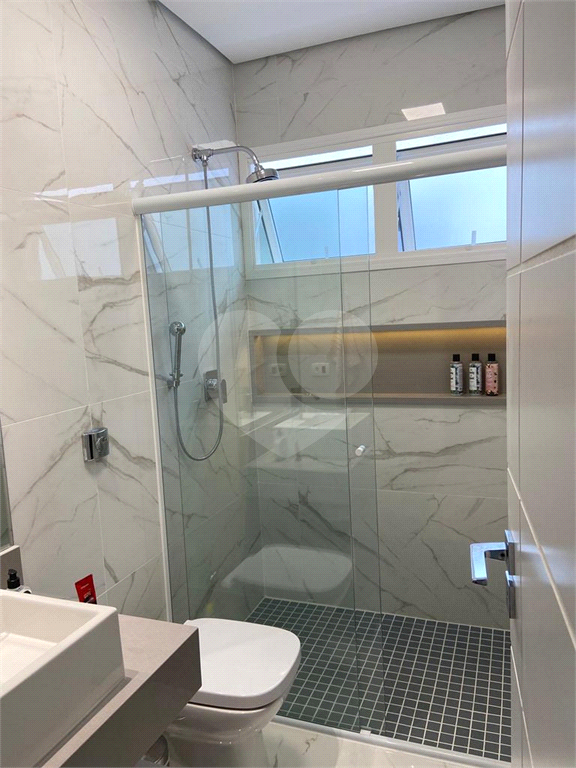 Casa em Condomínio com 4 quartos, 339 m², 4 vagas em Caraguatatuba