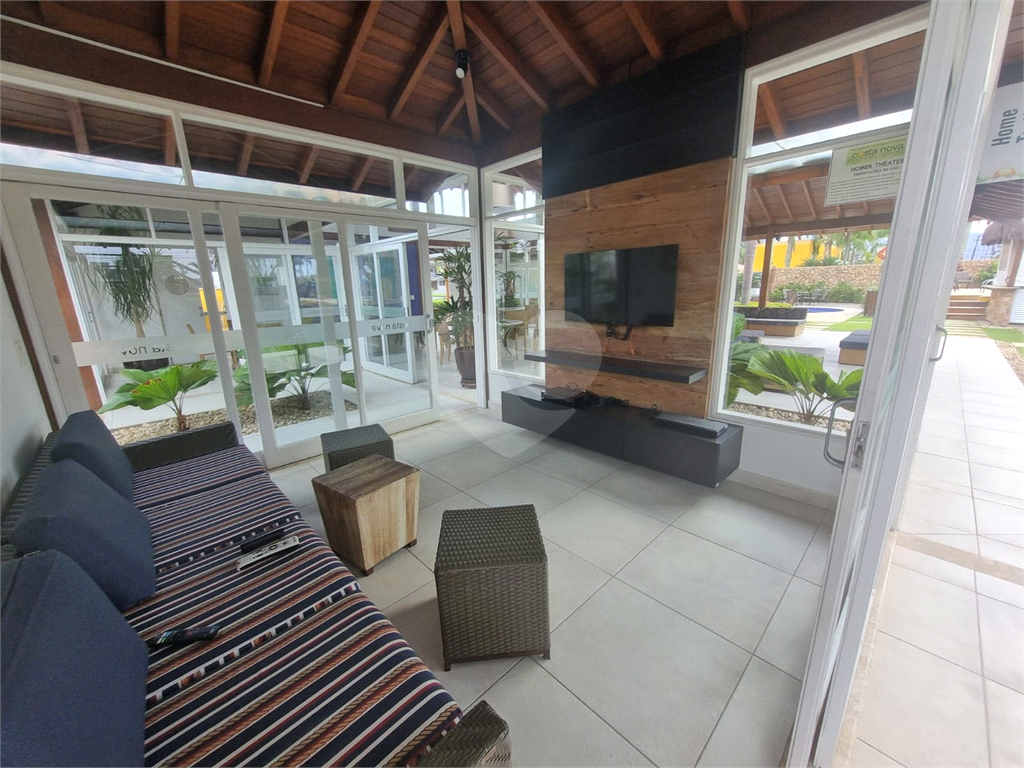 Casa em Condomínio com 4 quartos, 339 m², 4 vagas em Caraguatatuba