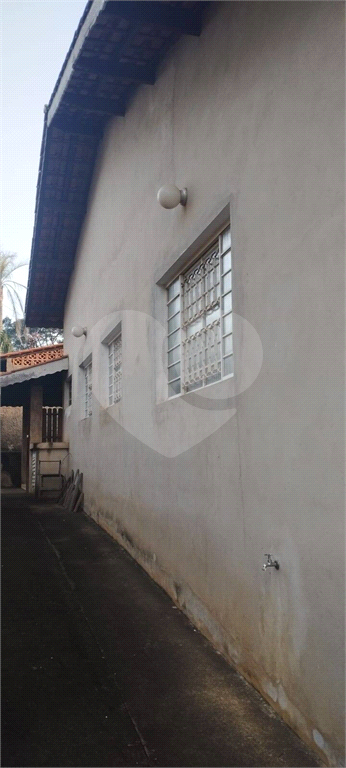 Casa a venda em Atibaia no Jd dos Pinheiros com 100 m² 2 quartos 2 vagas