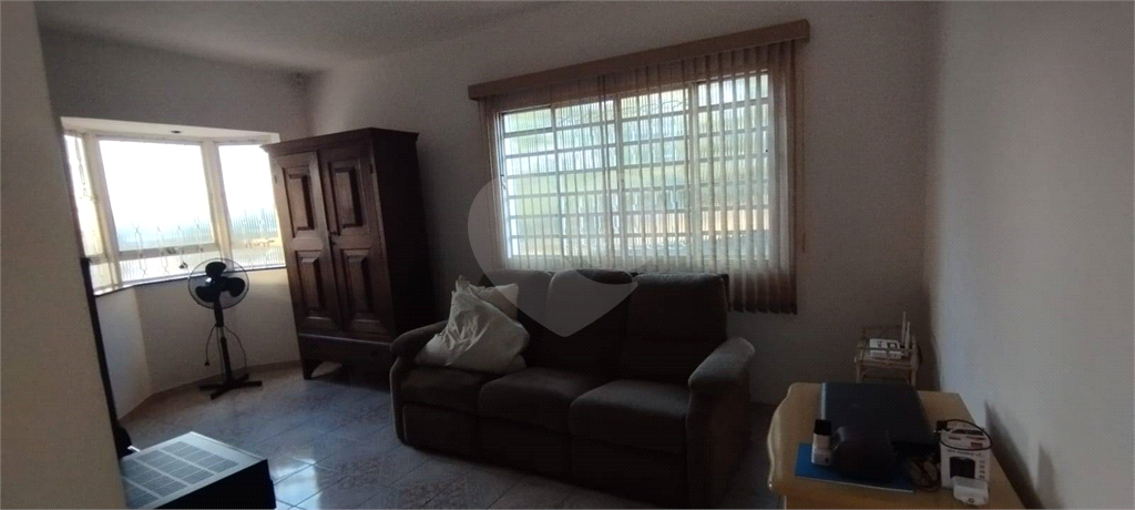 Casa a venda em Atibaia no Jd dos Pinheiros com 100 m² 2 quartos 2 vagas