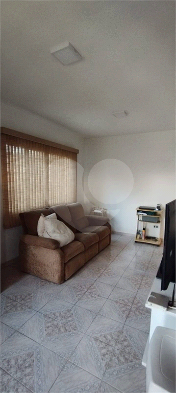 Casa a venda em Atibaia no Jd dos Pinheiros com 100 m² 2 quartos 2 vagas
