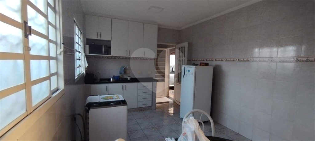 Casa a venda em Atibaia no Jd dos Pinheiros com 100 m² 2 quartos 2 vagas