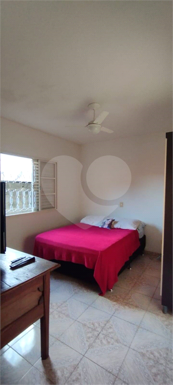 Casa a venda em Atibaia no Jd dos Pinheiros com 100 m² 2 quartos 2 vagas