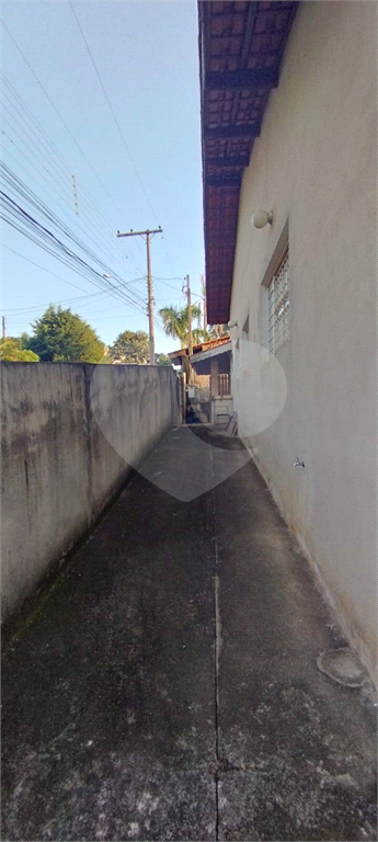 Casa a venda em Atibaia no Jd dos Pinheiros com 100 m² 2 quartos 2 vagas
