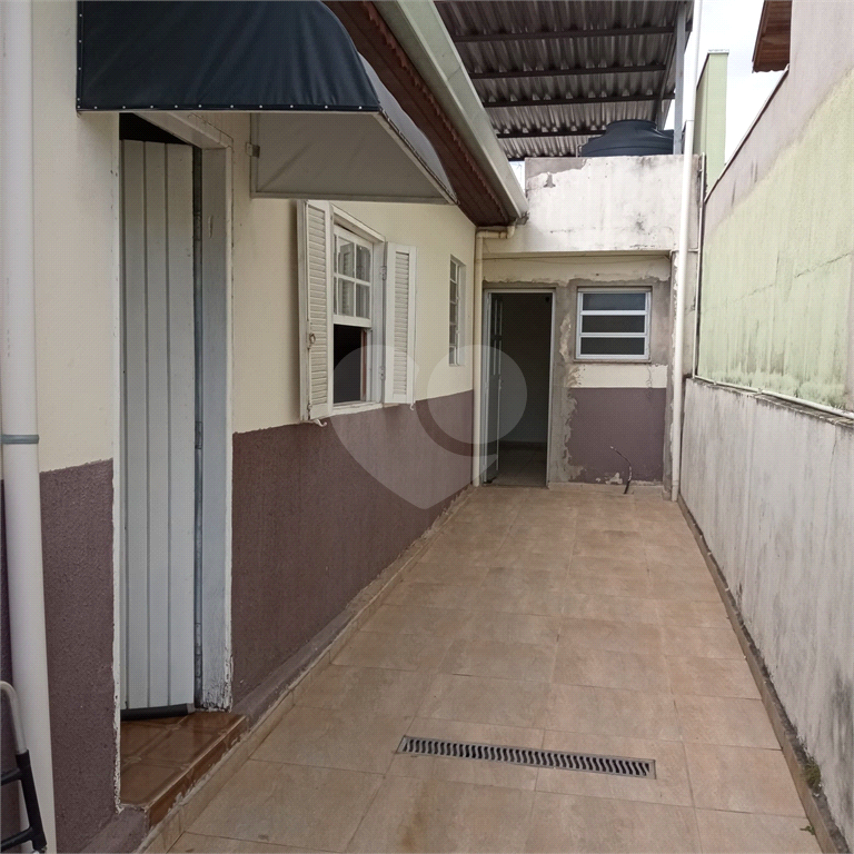 Casa à venda com 3 quartos, 112m² - Foto 1