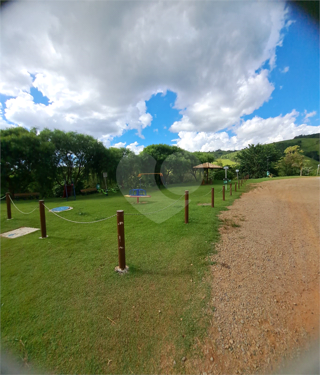 CASA TÉRREA em CONDOMÍNIO PORTAL DA SERRA