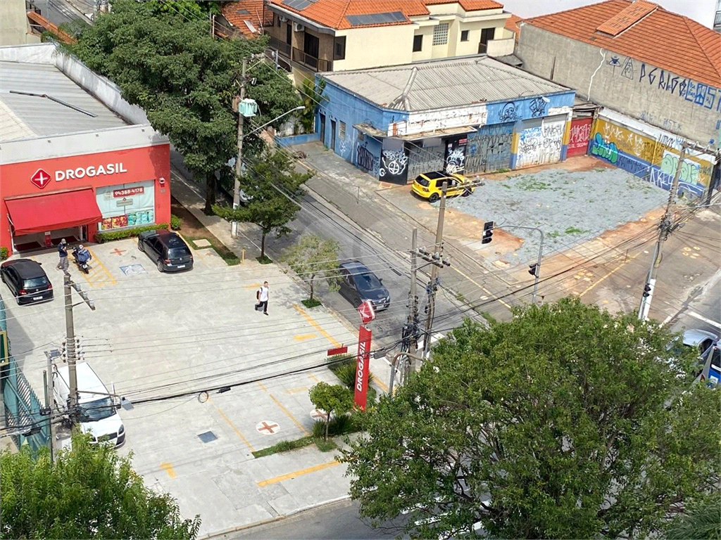 BARRACÃO em VILA GUSTAVO