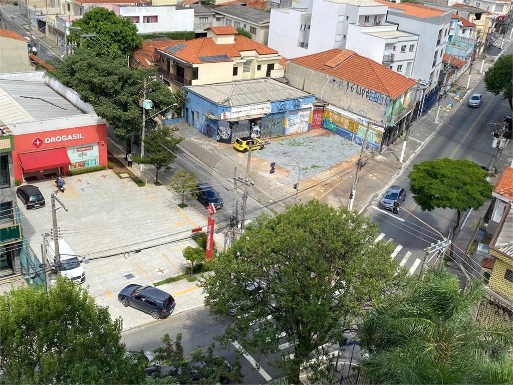 BARRACÃO em VILA GUSTAVO