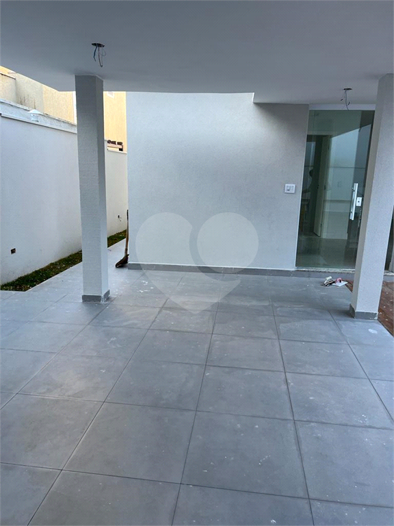 Casa de  Condomínio em Alphaville a Venda-220 m2-3 Dormitórios-3 Suítes-Valville