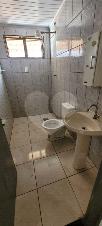 Casa à venda com 2 quartos, 70m² - Foto 4