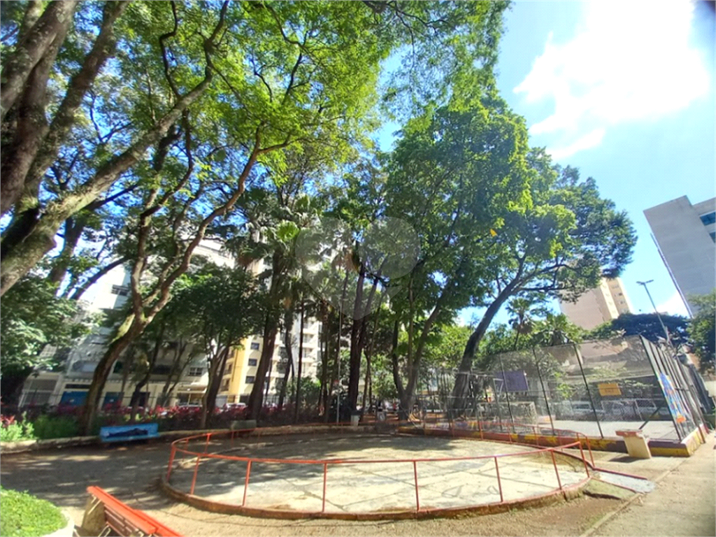 APARTAMENTO em SANTA CECÍLIA