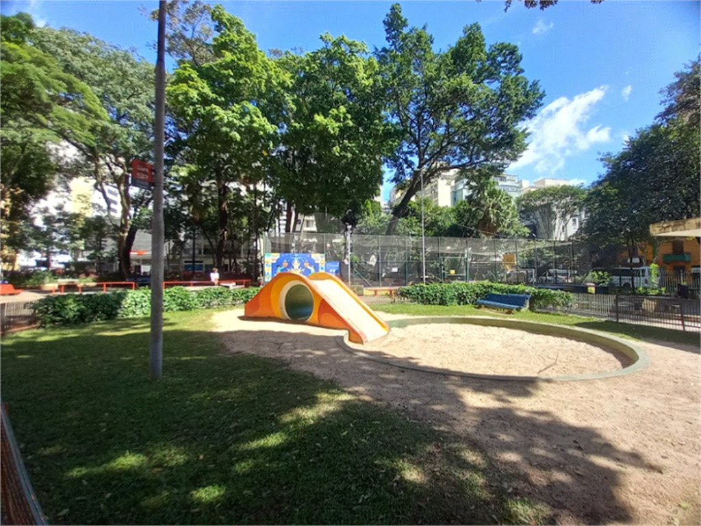 APARTAMENTO em SANTA CECÍLIA