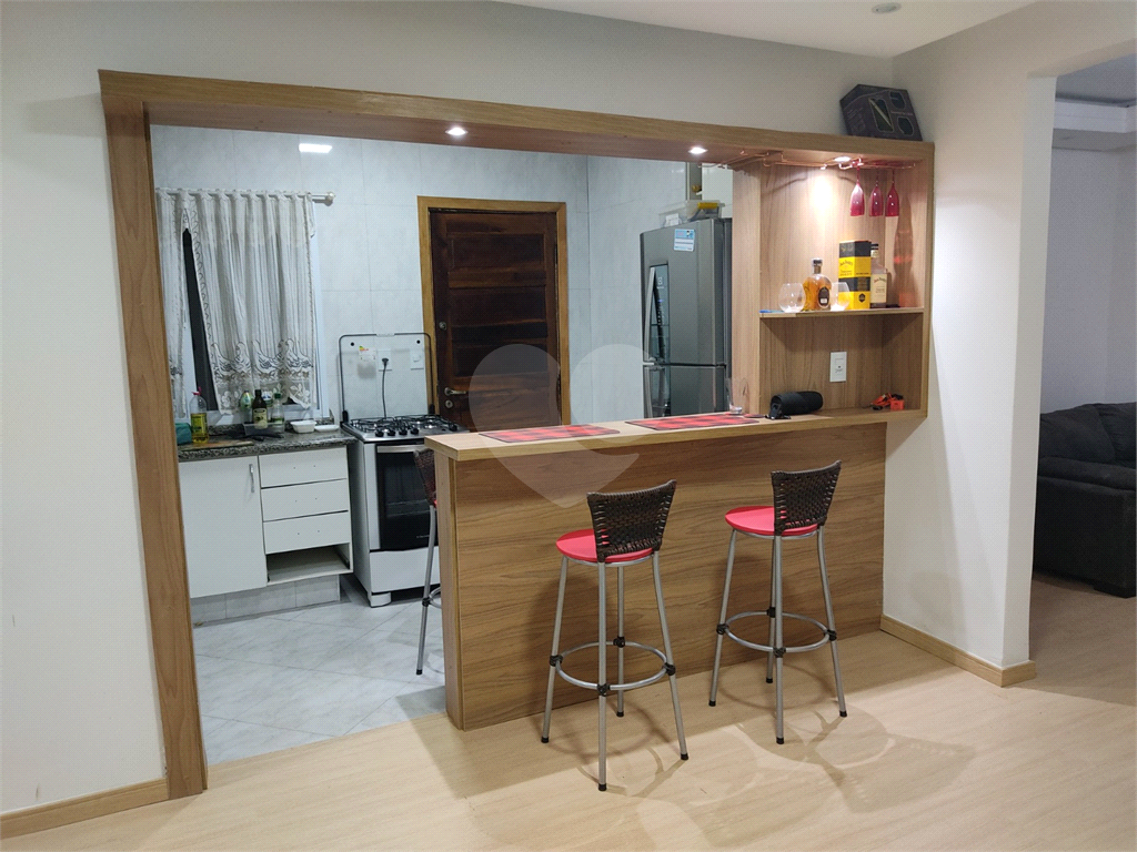 Casa à venda com 2 quartos, 137m² - Foto 1