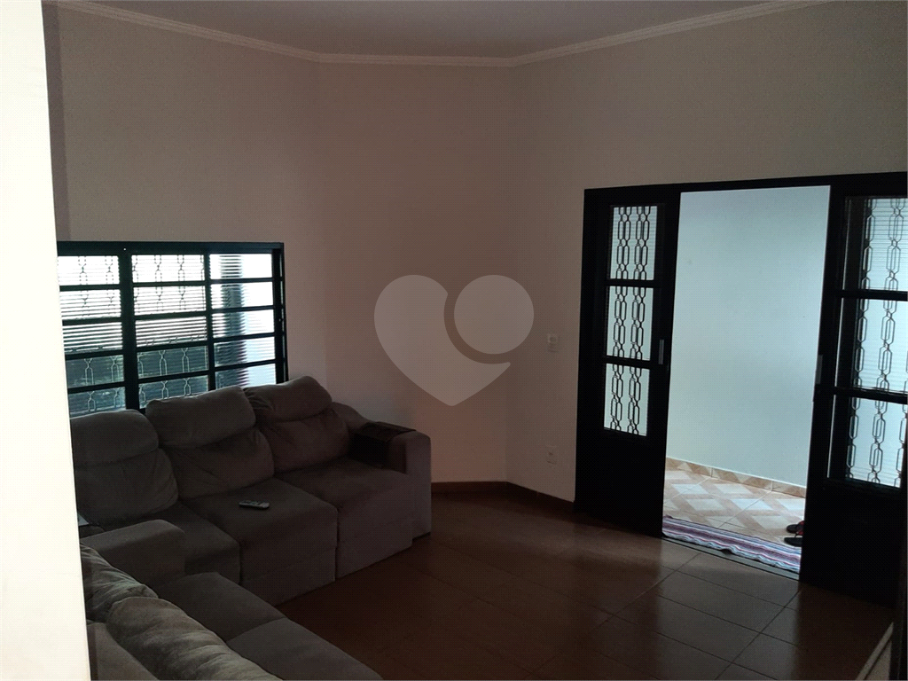 Casa à venda com 3 quartos, 133m² - Foto 4