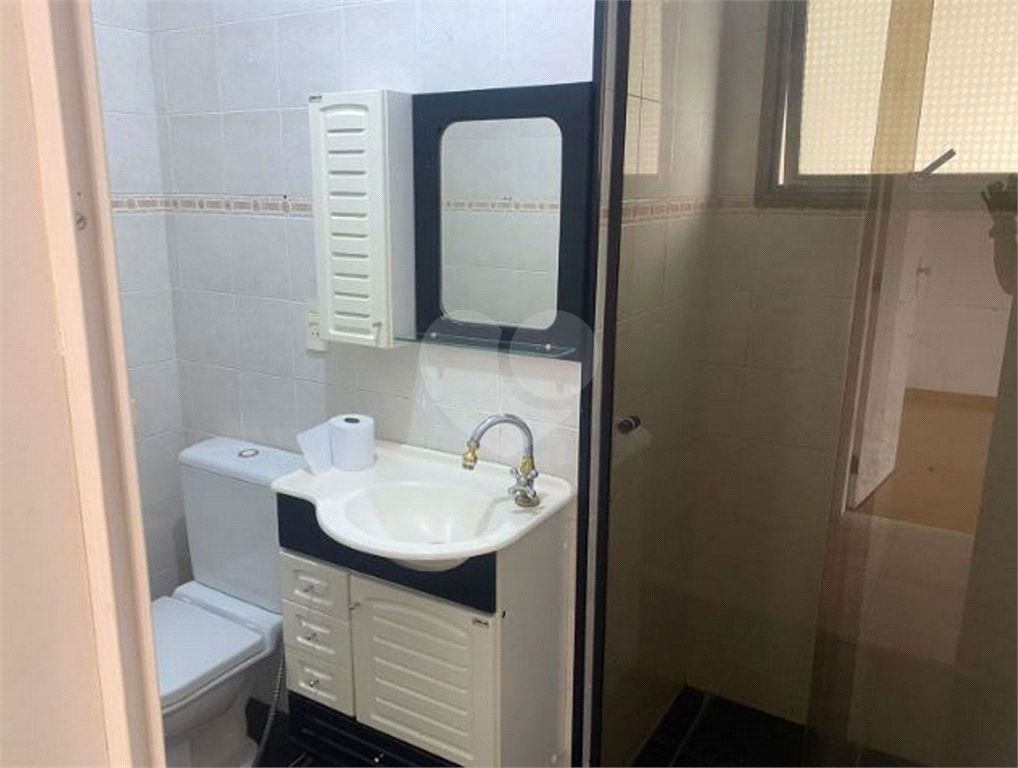 APARTAMENTO em VILA ROSÁLIA