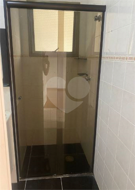 APARTAMENTO em VILA ROSÁLIA
