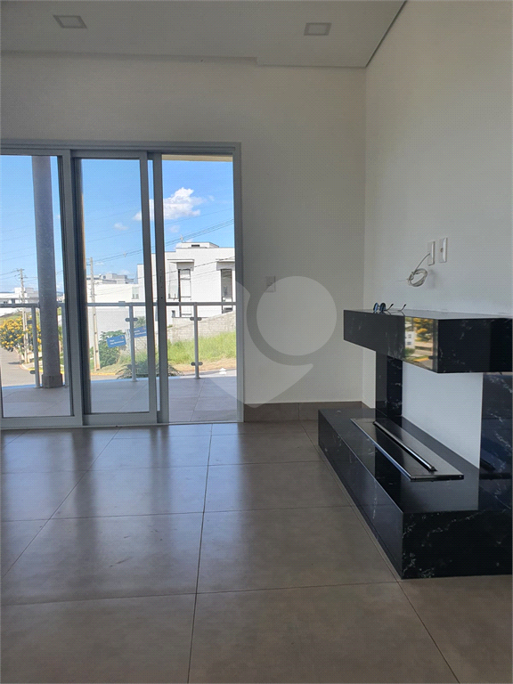 Casa  á venda 3 dormitorios em condomínoi fechado em bragança Paulista SP