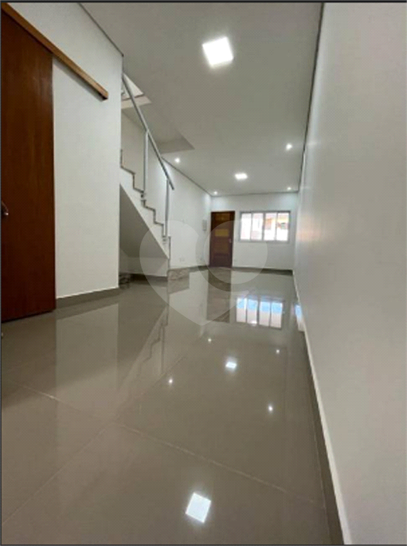 Casa a venda com 03 quartos no Campo Limpo 