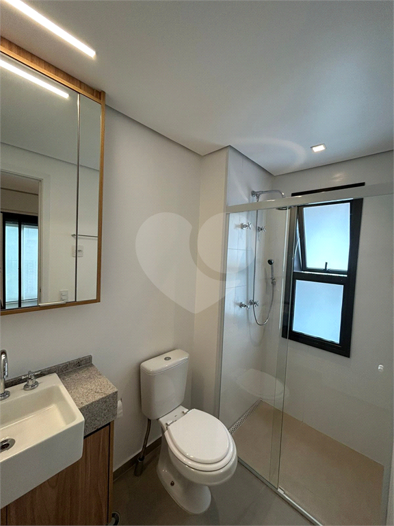 Apartamento na Oscar Freire - 2 suítes e 1 vaga - Andar alto 