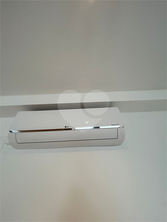 Apartamento na Oscar Freire - 2 suítes e 1 vaga - Andar alto 