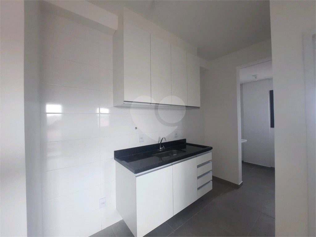 Apartamento para alugar com 1 quarto, 42m² - Foto 4